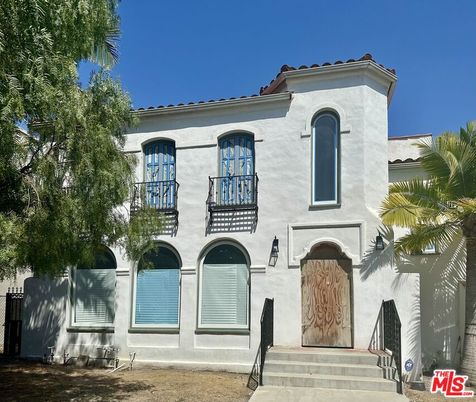 Exterior, Facade, Spanish Mediterranean
