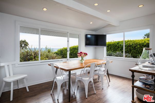 Dining room, Interior, Recessed Lighting, Wood Texture Flooring