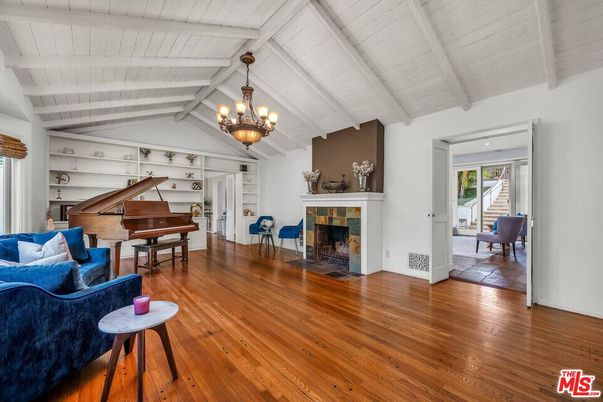 Chandelier, Fireplace, Interior, Living room, Piano, Wood Texture Flooring