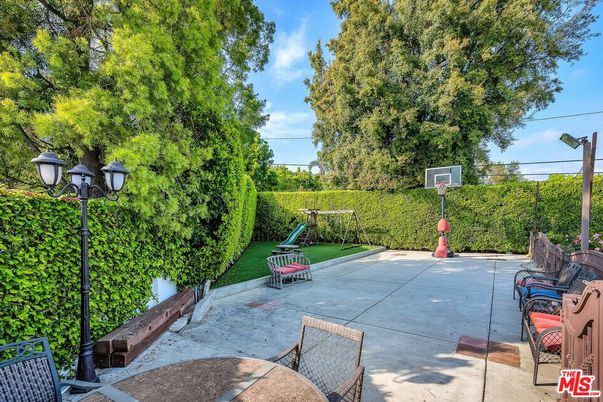Backyard, Exterior, Playground