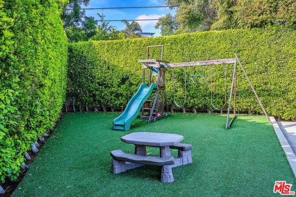 Backyard, Exterior, Playground