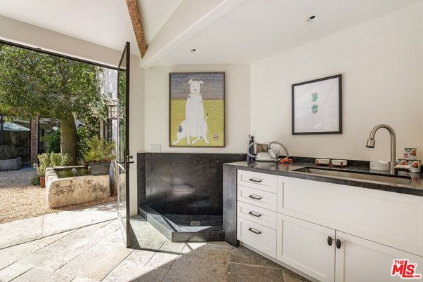 Interior, Kitchen, Recessed Lighting, Wooden Beams