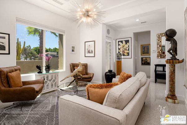 Interior, Living room, Pendant Lights, Recessed Lighting
