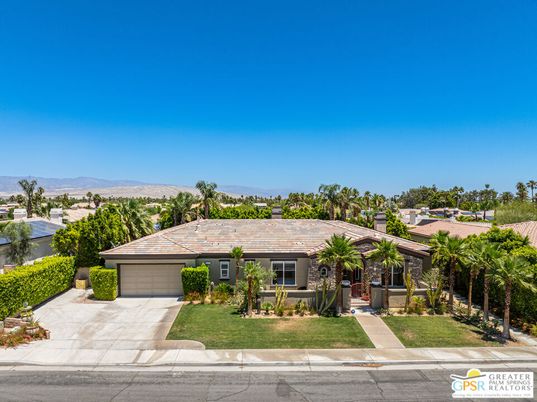 Attached, Exterior, Facade, Ranch