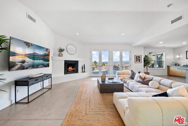 Fireplace, Interior, Living room, Recessed Lighting