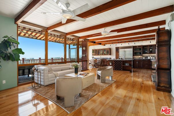 Dining room, Interior, Kitchen, Living room, Stainless Steel Appliances, Wooden Beams, Wood Texture Flooring
