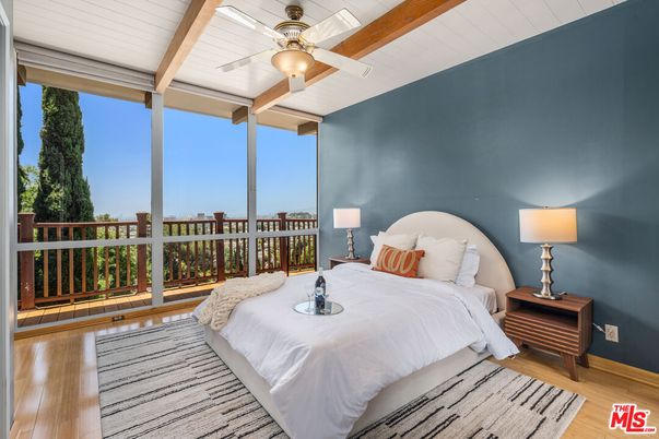 Bedroom, Interior, Water, Wood Texture Flooring
