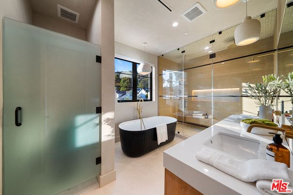 Bathroom, Dual Sink Vanities, Free Standing Baths, Glass Shower, Interior, Pendant Lights, Recessed Lighting