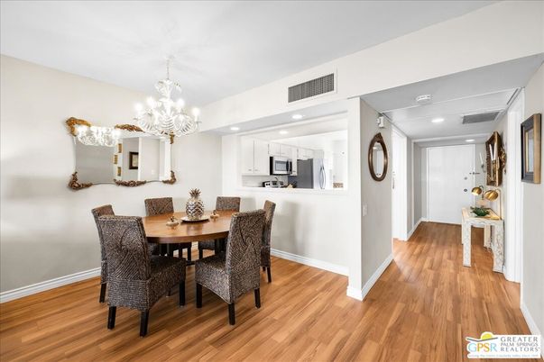 Chandelier, Dining room, Interior, Kitchen, Recessed Lighting, Wood Texture Flooring