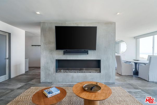 Dining room, Fireplace, Interior, Recessed Lighting