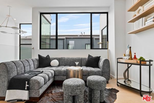 Interior, Living room, Pendant Lights, Water, Wood Texture Flooring