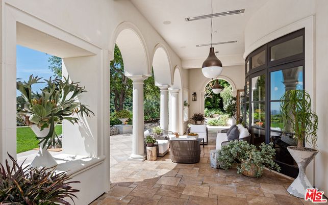Exterior, Pendant Lights