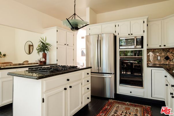 Interior, Kitchen, Pendant Lights, Stainless Steel Appliances