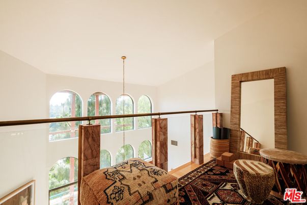 Interior, Pendant Lights, Wood Texture Flooring