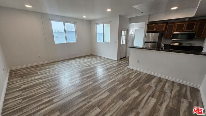 Empty room, Interior, Kitchen, Recessed Lighting, Wood Texture Flooring