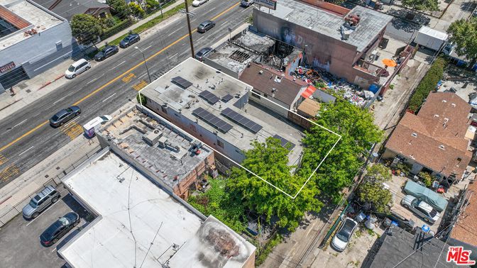 Exterior, Drone