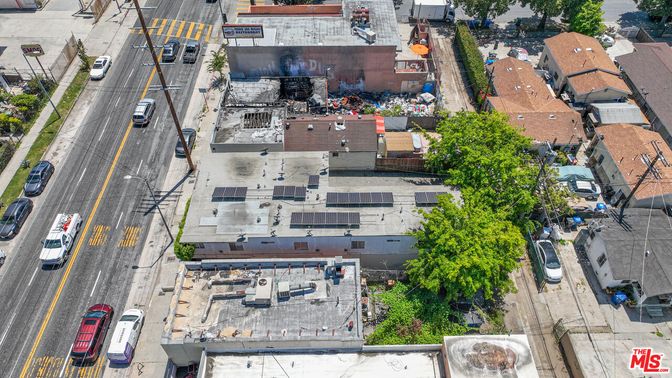 Exterior, Drone