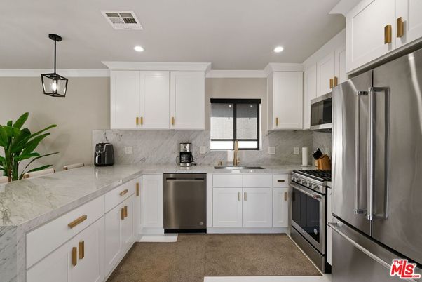 Interior, Kitchen, Pendant Lights, Recessed Lighting, Stainless Steel Appliances