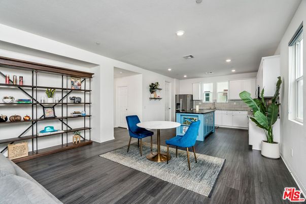 Dining room, Interior, Kitchen, Recessed Lighting, Wood Texture Flooring