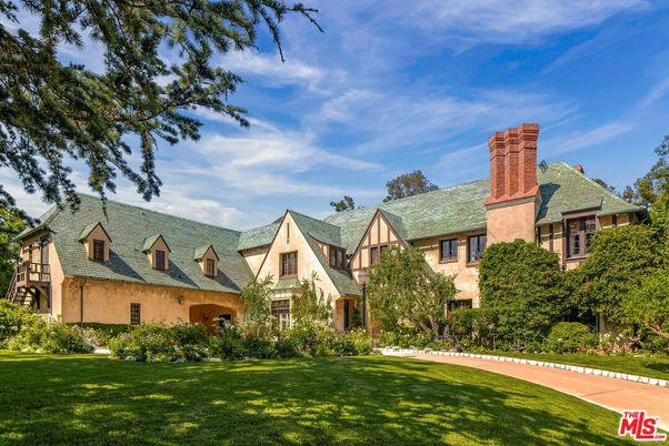Backyard, Exterior, Facade, Tudor Revival