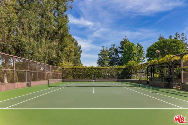 Exterior, Tennis Courts