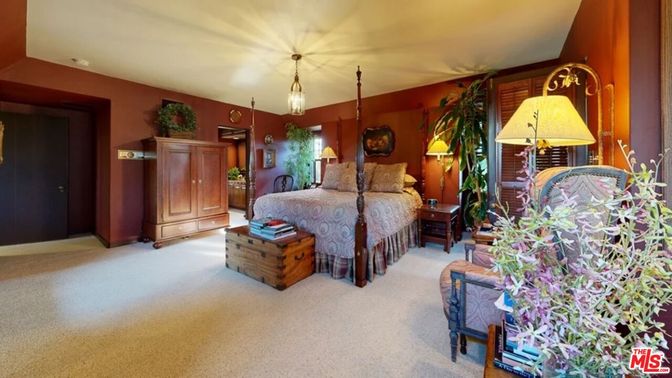 Bedroom, Interior, Pendant Lights