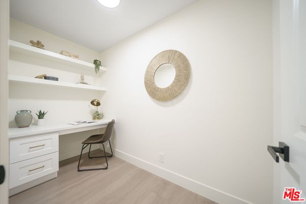 Home Office, Interior, Recessed Lighting, Wood Texture Flooring