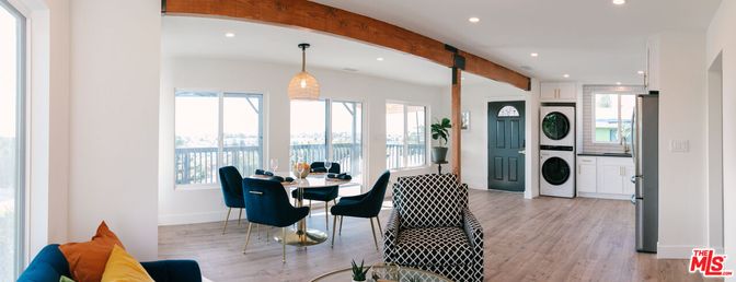 Dining room, Interior, Pendant Lights, Recessed Lighting, Wooden Beams, Wood Texture Flooring