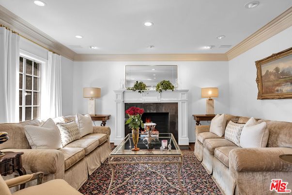 Fireplace, Interior, Living room, Recessed Lighting