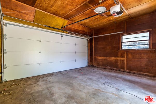 Garage, Interior, Wooden Ceilings, Wooden Walls