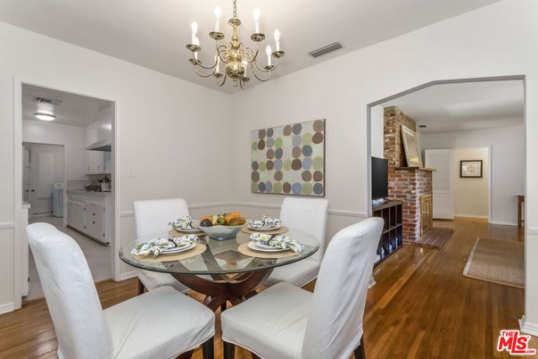 Chandelier, Dining room, Fireplace, Interior, Kitchen, Wood Texture Flooring