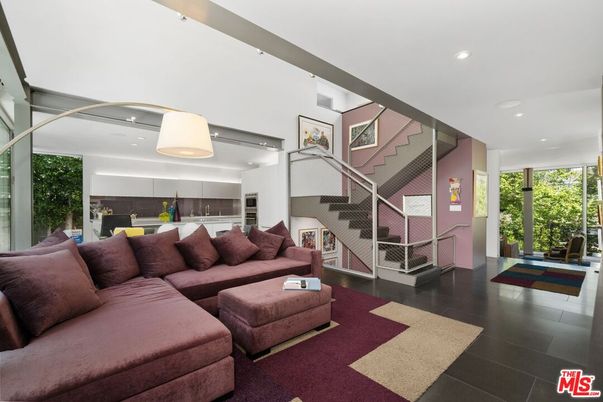 Interior, Living room, Pendant Lights, Recessed Lighting