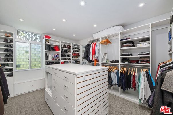 Interior, Recessed Lighting, Walk-in Closets