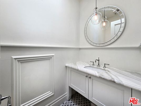Bathroom, Interior, Pendant Lights