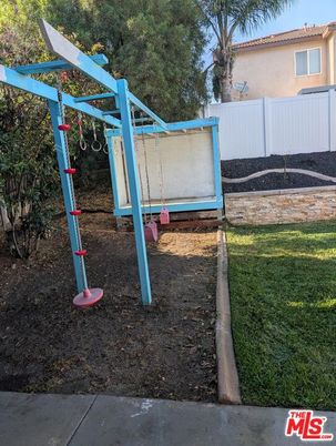 Backyard, Exterior, Playground