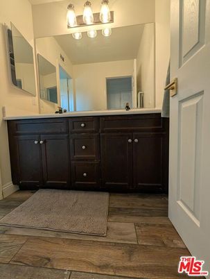 Bathroom, Dual Sink Vanities, Interior, Wood Texture Flooring