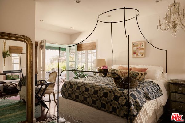 Bedroom, Chandelier, Interior, Recessed Lighting
