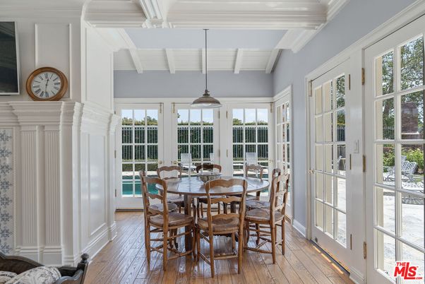 Dining room, Fireplace, Interior, Pendant Lights, Wood Texture Flooring