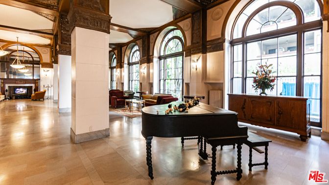 Interior, Living room, Pendant Lights, Piano, Wood Texture Flooring