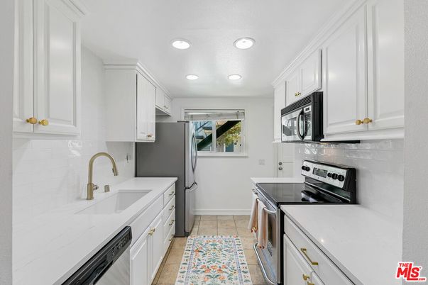 Interior, Kitchen, Recessed Lighting
