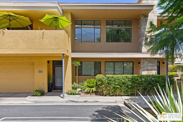 Attached, Exterior, Facade, Modern