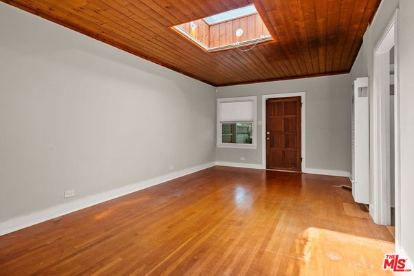 Empty room, Interior, Wooden Ceilings, Wood Texture Flooring
