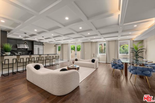 Dining room, Interior, Kitchen, Living room, Pendant Lights, Recessed Lighting, Stainless Steel Appliances, Wood Texture Flooring