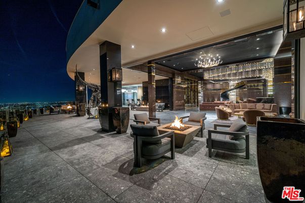 Exterior, Recessed Lighting