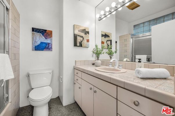 Bathroom, Interior, Tile Countertops
