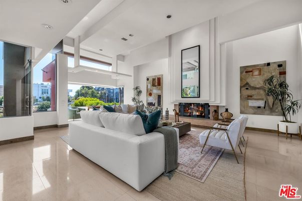 Fireplace, Interior, Living room, Recessed Lighting