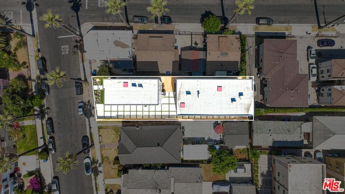 Exterior, Drone