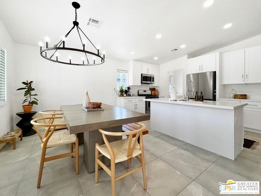 Chandelier, Dining room, Interior, Kitchen, Recessed Lighting, Stainless Steel Appliances