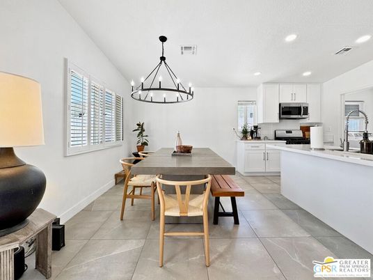 Chandelier, Dining room, Interior, Kitchen, Pendant Lights, Recessed Lighting, Stainless Steel Appliances