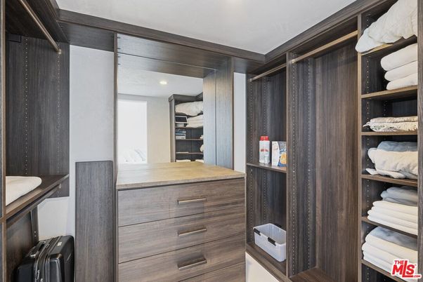 Interior, Recessed Lighting, Walk-in Closets